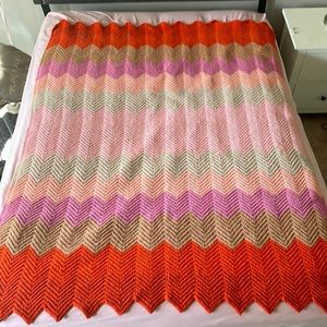 Vintage Crochet Afghan Throw Blanket Rectangle Chevron Pattern Multicolo…